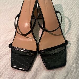 Chic Black Croc-Embossed Women's Heels